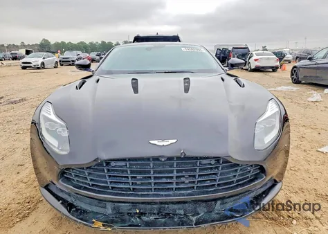 2018 Aston Martin Db11 z USA, uszkodzony, nr VIN SCFRMFAV8JGL03692